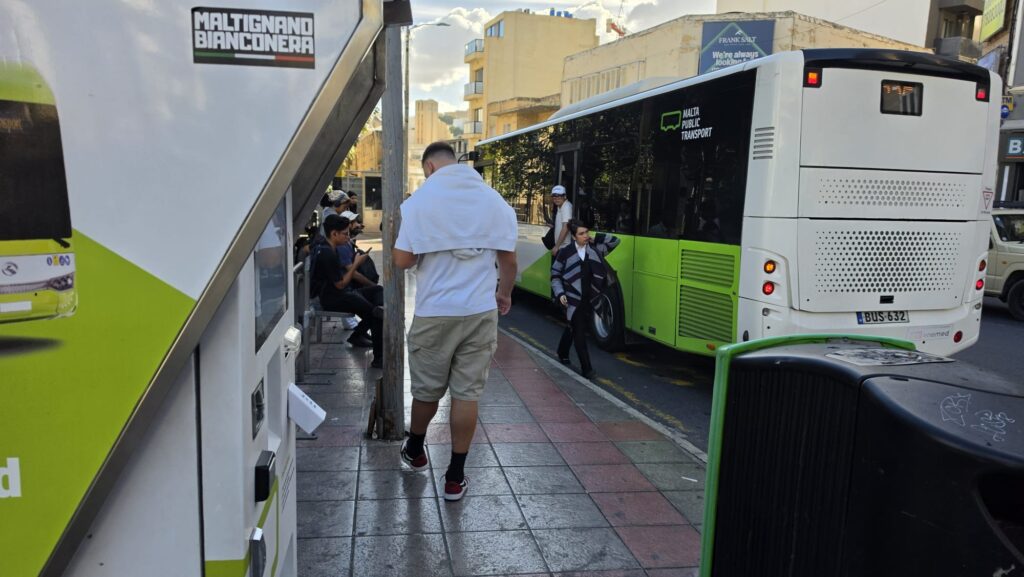 buss malta